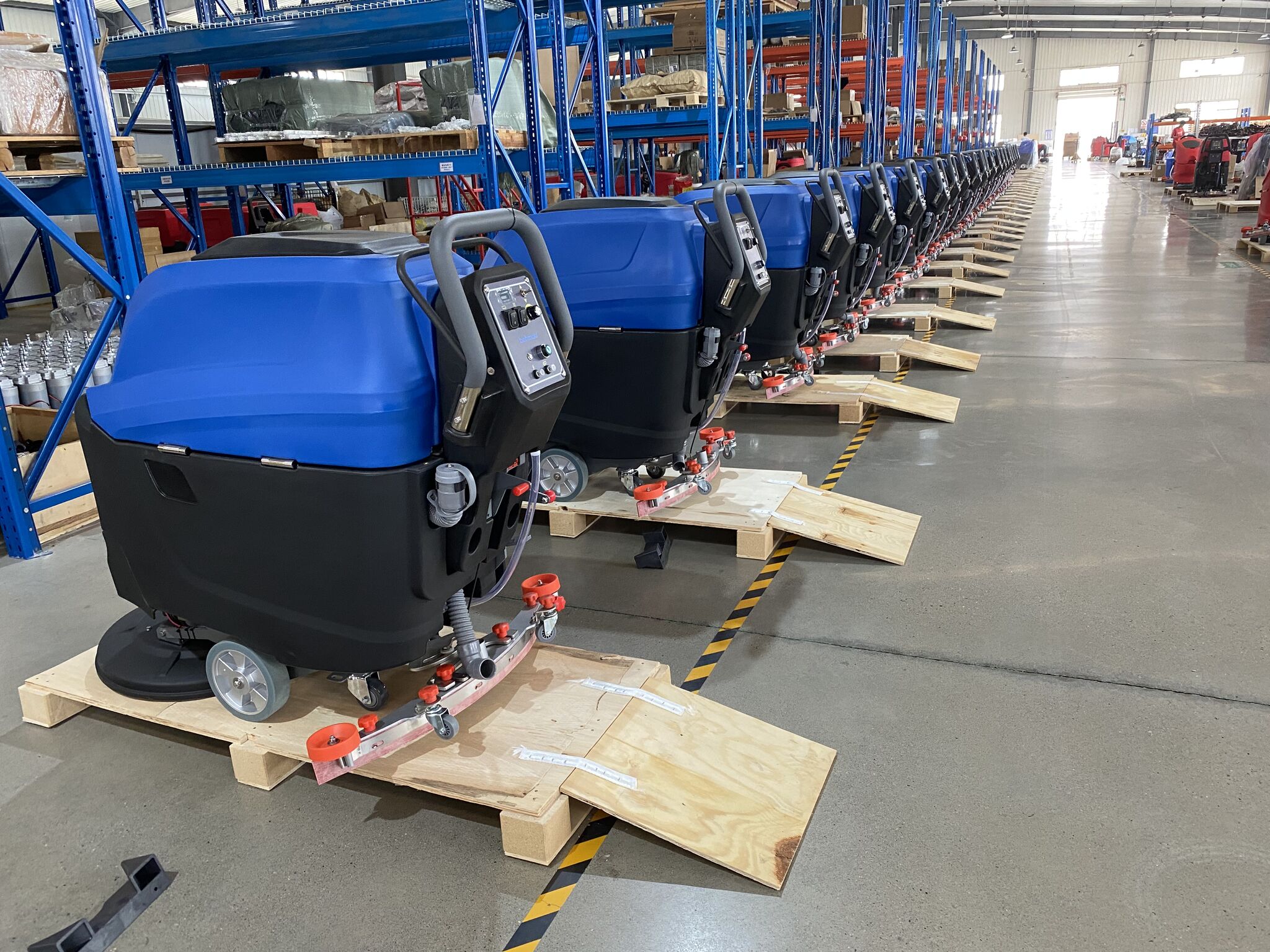 Advantages of Alton brand floor scrubber