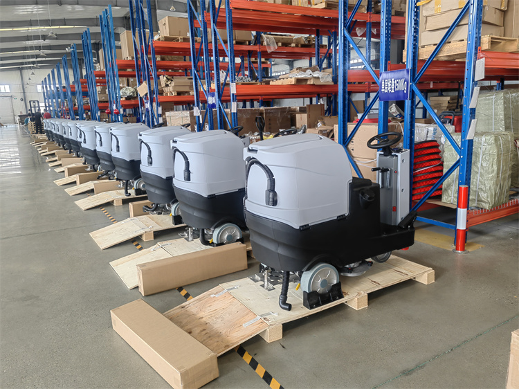 The common faults for ride on floor scrubber doesn't walk