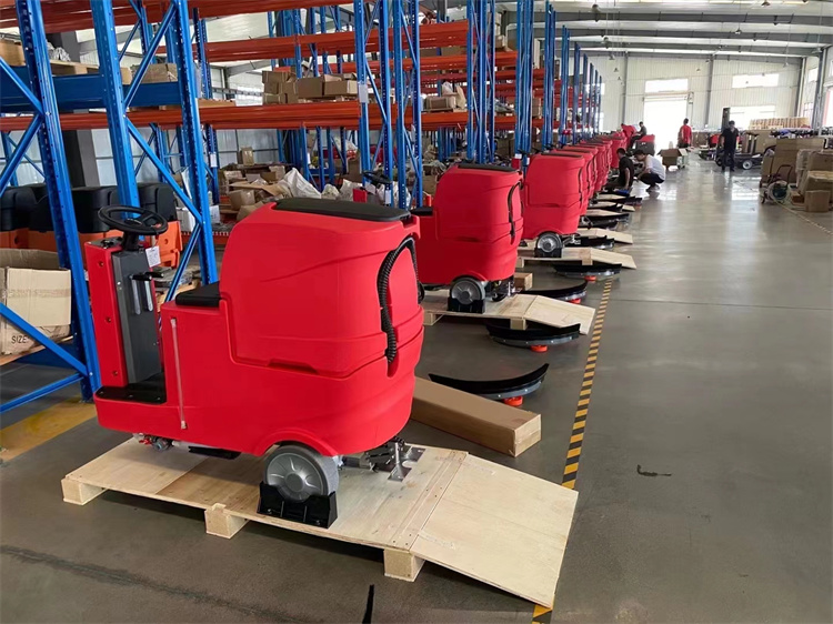 Delivery A 40"HQ container Floor scrubber To Malaysia