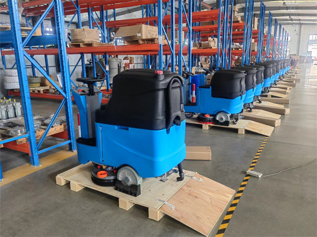 Daily protection and maintenance of Ride-on floor scrubber